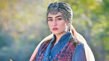 Esra Bilgiç, aki a Diriliş Ertuğrul kedvenc Halime Sultanját játszik, Pakisztánban vált a reklám arcává.