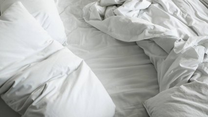 Milyen gyakran kell cserélni az ágyneműt és az ágyneműt? Hogyan lehet lemosni a párnahuzatot? 