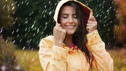 Milyen előnyei vannak az esővíznek a bőrre és a hajra?