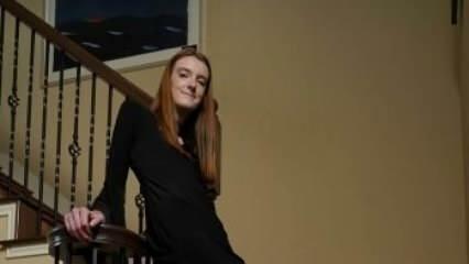 Fiatal lány az USA-ból, hogy Guinness-en szerepeljen, mint a világ leghosszabb lábú személye