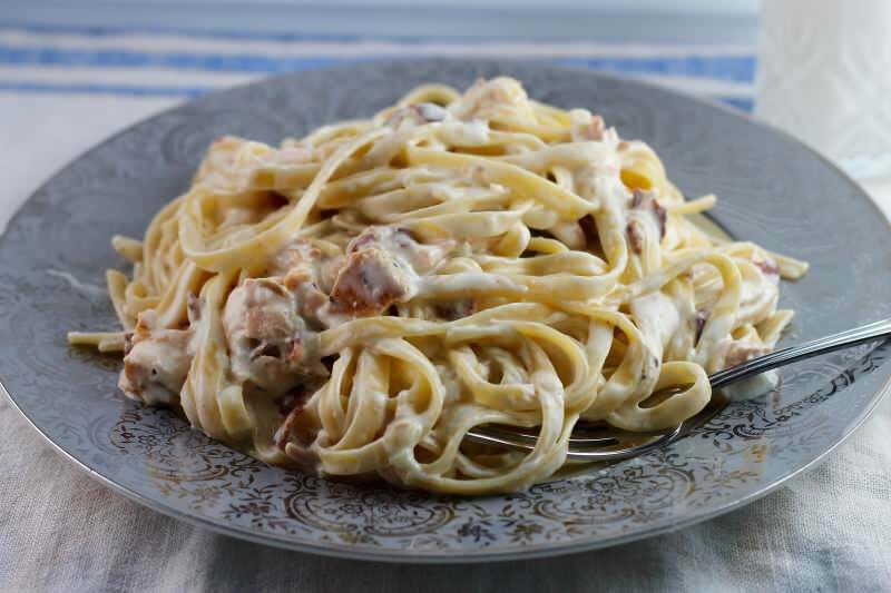 Hogyan készítsünk olasz stílusú tésztát? Tippek a Spagetti Carbonara elkészítéséhez