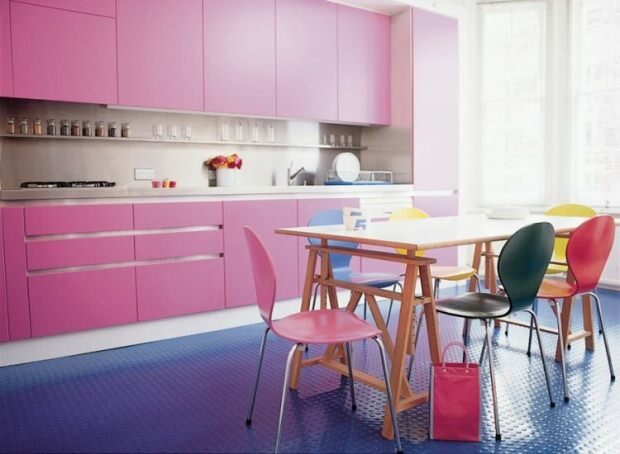 rózsaszín kék konyha dekoráció