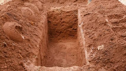 Tabaraka erénye, amely véd a büntetéstől a sírban! A sírban kínokat okozó és enyhítő imák