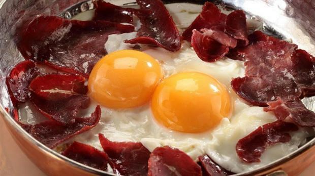 Hogyan készülnek a tojásos Humayun?