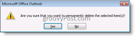 Az Outlook megerősítő doboza egy e-mail elem végleges törléséhez 