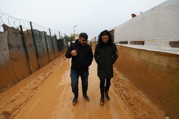 Murat Kekilli a szíriai menekülttáborokban járt