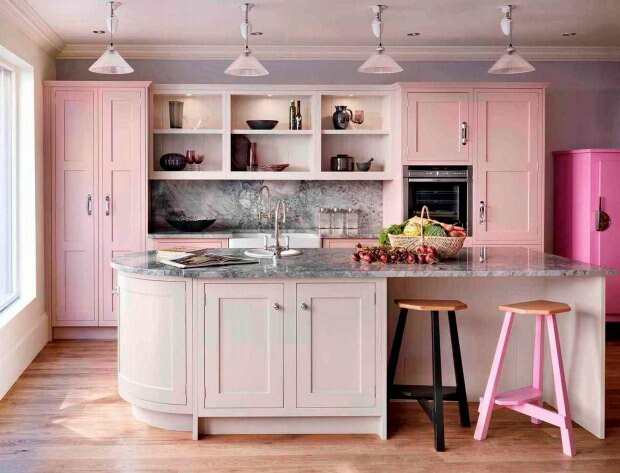 rózsaszínű konyhai dekoráció