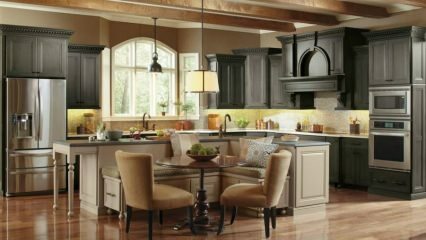 Dekorációs javaslatok, amelyek megteremtik az ülőhelyet a konyhában