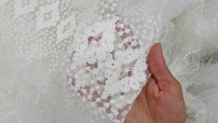 Találták azt a módszert, amely a függönyt hóhoz hasonlóvá teszi! Hogyan mossa a függöny?
