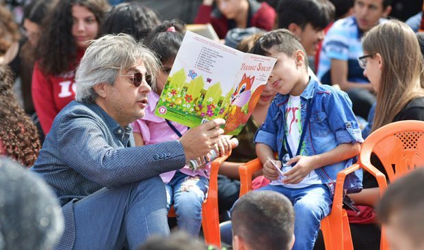 A könyv szerelmesei találkoztak a Taksim téren