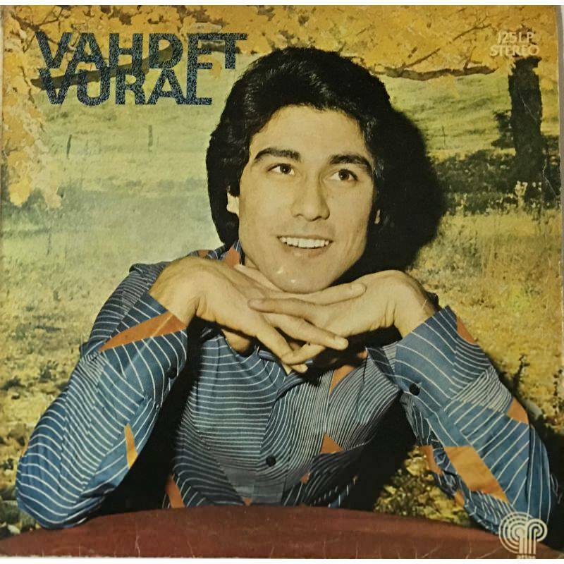 Ki Vahdet Vural, aki részt vett az İbo Show-ban, és hány éves? Hogyan lett híres Vahdet Vural?