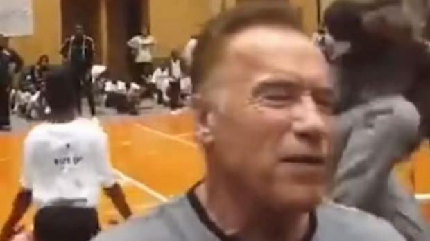 Arnold Schwarzenegger rúg