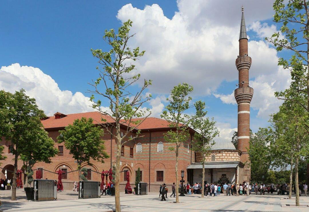 Képek a Hacı Bayram-ı Veli mecsetről