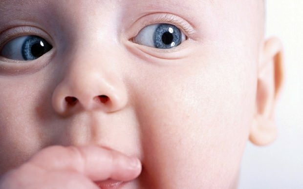 Miért változtatja meg a szem a csecsemőt?