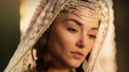 Lenyűgöző felvételek Hande Erçeltől, a Mest-i Aşk "Mevlana" film egyik szereplőjének!