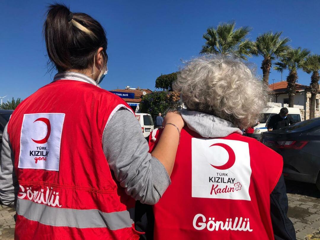 Új áttörés a Török Vörös Félholdtól: speciális WhatsApp vonalat hozott létre a földrengés áldozatai számára