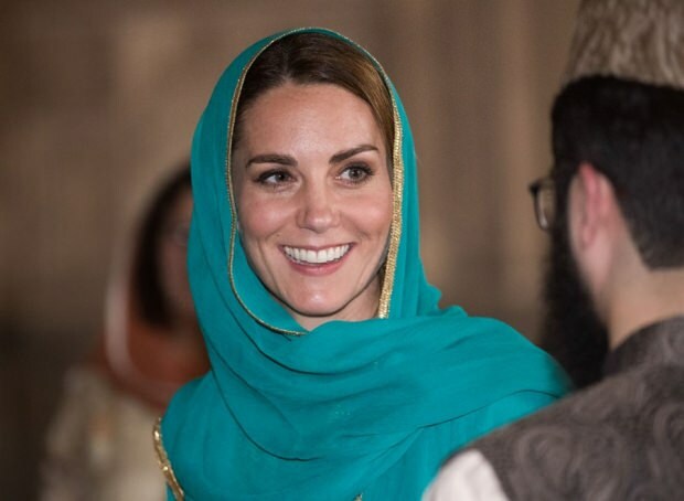 Kate Middleton és William herceg mecsetlátogatása!