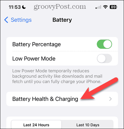 Érintse meg az Akkumulátor állapota és töltése elemet az iPhone akkumulátor képernyőjén