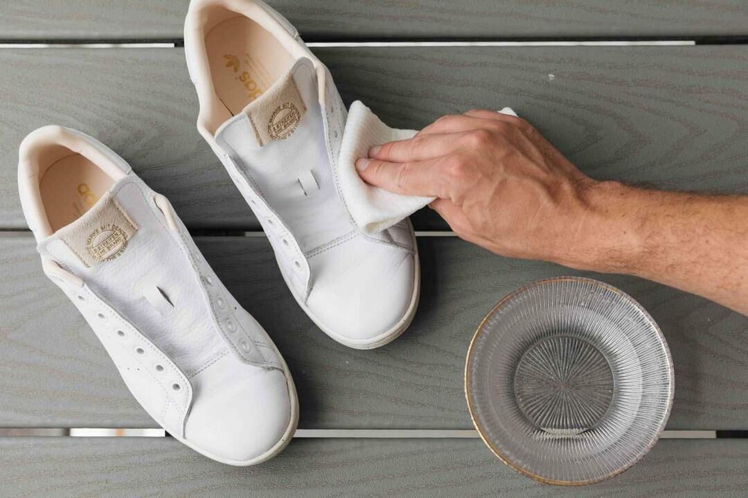 Hogyan tisztítsuk meg a fehér cipőt?