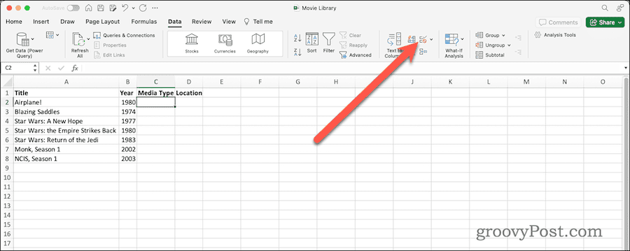 Adatérvényesítés gomb az Excel adatszalagjában