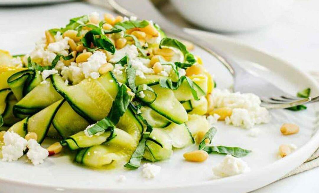Hogyan készítsünk cukkini salátát mogyoróval? Ezzel a salátával hat órán keresztül jóllakhat!