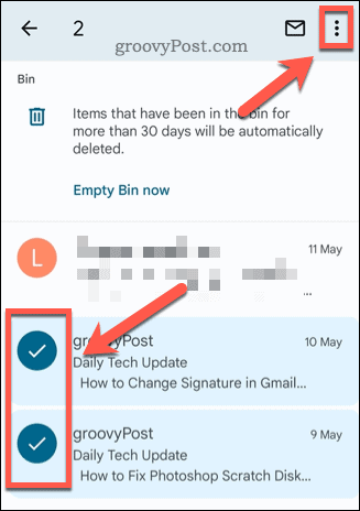 E-mailek kiválasztása a Gmail kuka mappájában