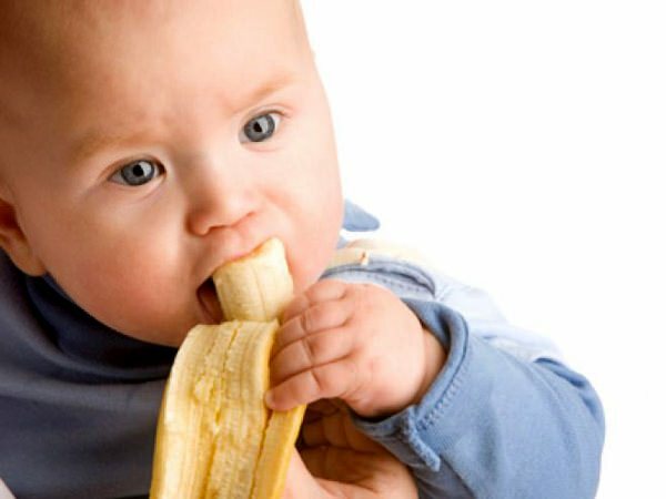 Hogyan áthalad a hasmenés csecsemőkön és gyermekeken?