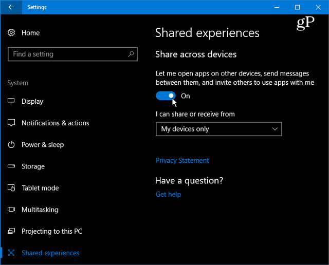 A megosztott élmények engedélyezése és használata a Windows 10 rendszerben