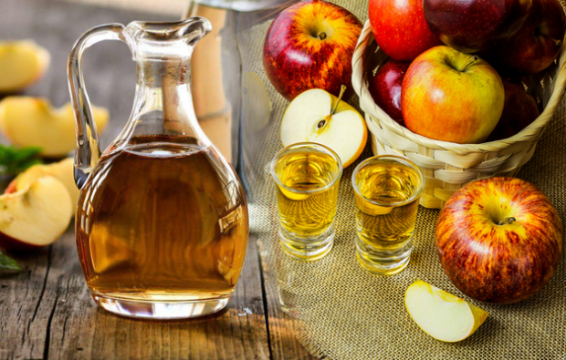 Hogyan készítsünk almaecetet gyengítő mézzel? Karcsúsító módszer almaecettel!