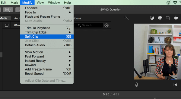 Az iMovie alkalmazásban ossza fel videóját szegmensekre a Módosítás> Vágás megosztása menüpont kiválasztásával.