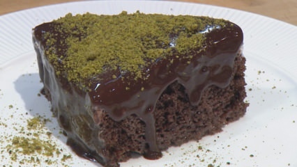 Hogyan készítsünk a legkönnyebben síró tortát? Síró torta csokoládés szósszal, mint egy szivacs