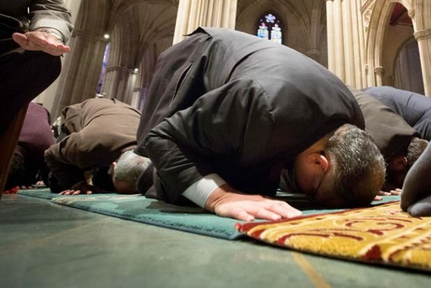 Hogyan végezzünk imát, ha az ima későn jön a gyülekezettel?