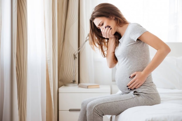 Melyek a végleges terhesség tünetei? Hogyan értik a terhességet? Terhességi teszt otthon ...