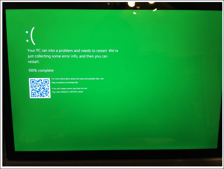 A Microsoft bemutatja a halál zöld képernyőjét, kizárólag a Windows bennfentesek számára