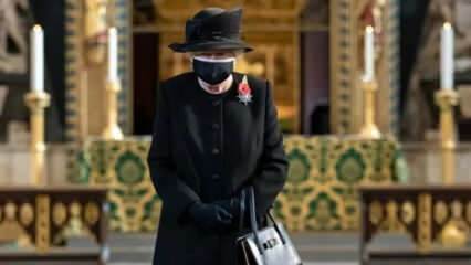 Erzsébet királynőt maszkban mutatták be először a nyilvánosság előtt!