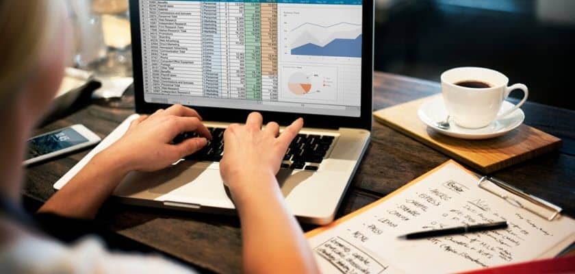 Hogyan hozhat létre saját számlát a Scratchból az Excel 2016 alkalmazásban?