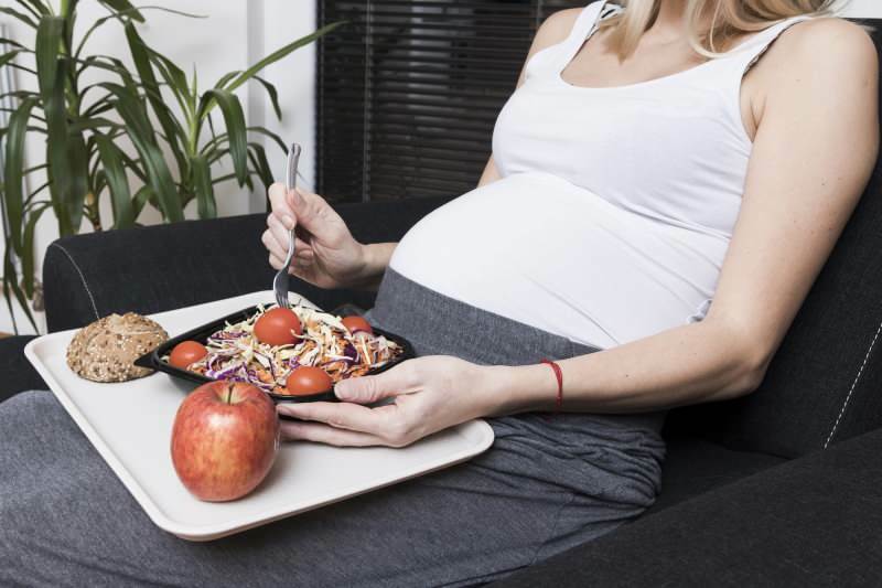 Egészséges táplálkozás terhesség alatt! Helyes a kettős táplálkozás terhesség alatt?