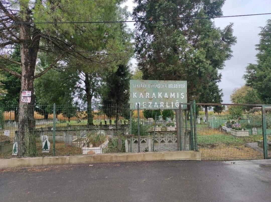 Zeynep Kurtuluş-t a szomszédos temetőben temették el