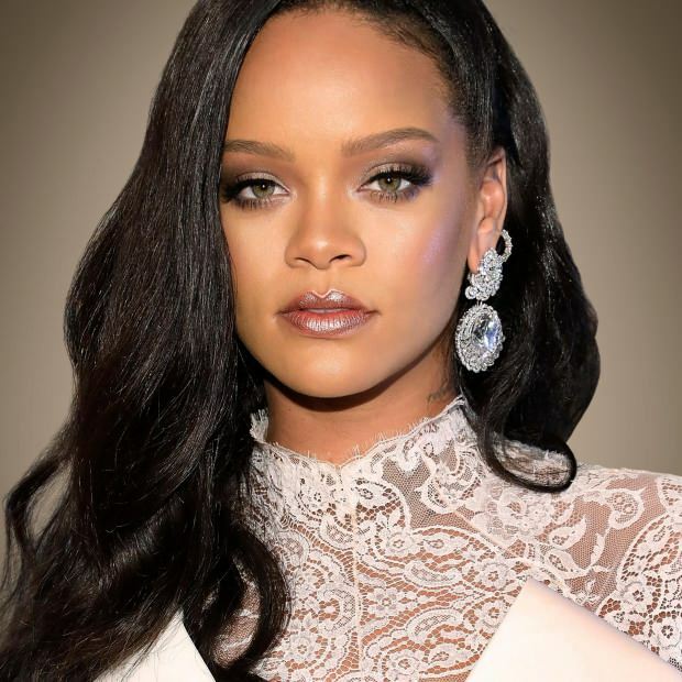 Rihanna hírek