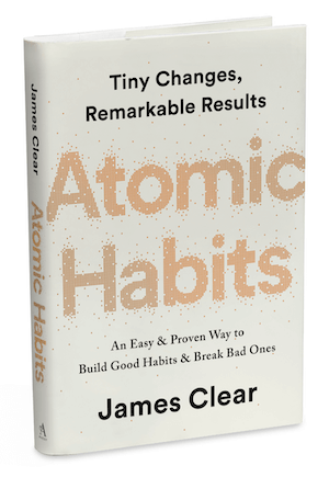 James Clear könyvborítója az Atomic Habits-hoz