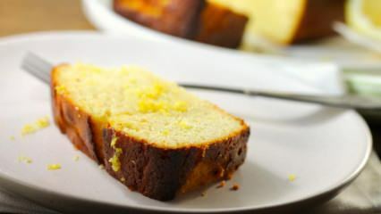 Hogyan készítsünk egy citrom nedves tortát? Illatos sütemény recept