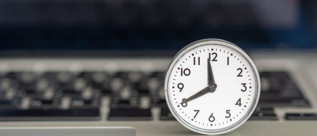 A dátum és az idő megváltoztatása a Windows 11 rendszerben
